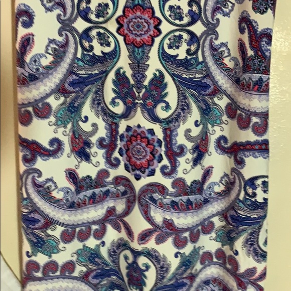 🛍EXCELLENT CONDITION 🛍 - Picture 4 of 7